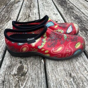 Sloggers Women's Red Paisley Mules